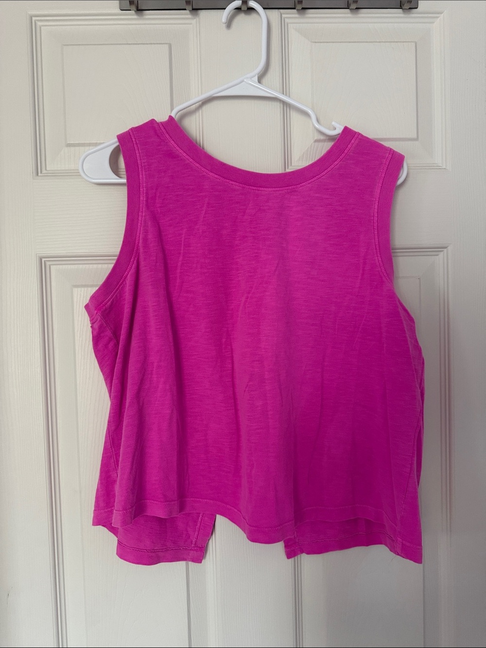 Evereve Bright Pink Sleeveless Flow Tank